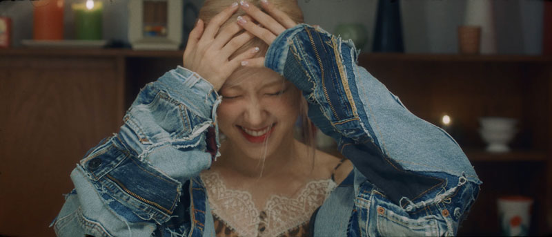 gone-rose-blackpink3.jpg
