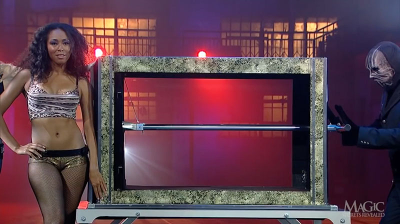 illusion-the-girl-crushed-in-box-revealed2.jpg