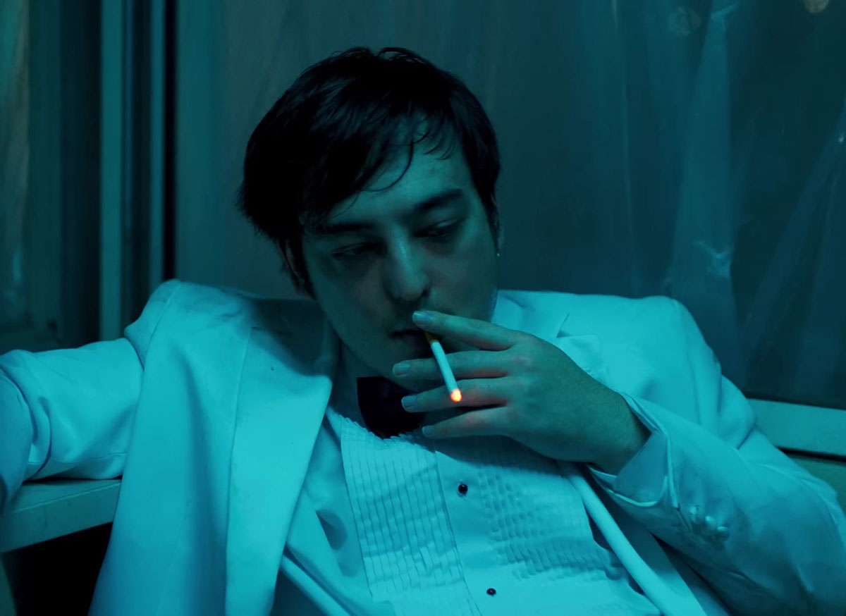 Lời dịch Slow Dancing in the Dark – Joji