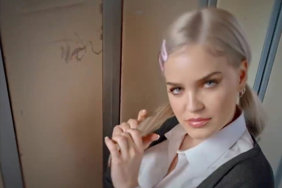 Lời dịch 2002 – Anne-Marie