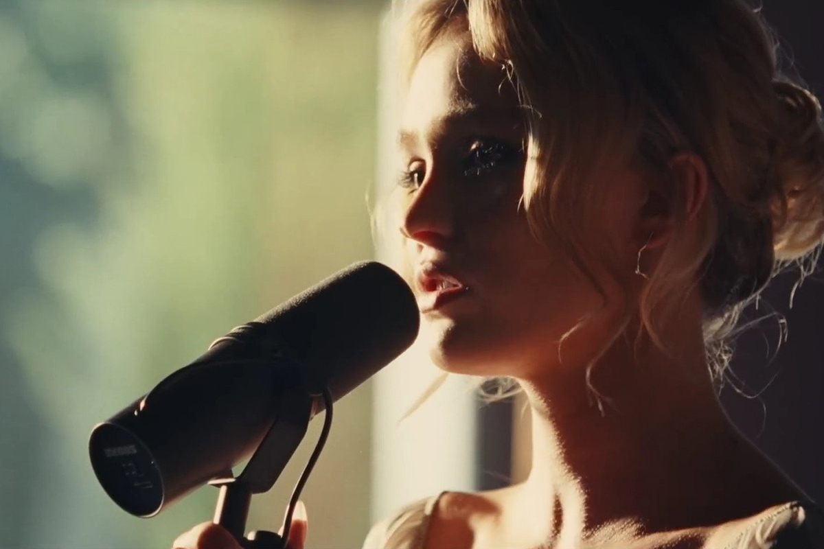 Lời dịch One of the Girls (The Idol) – The Weeknd, JENNIE & Lily-Rose Depp