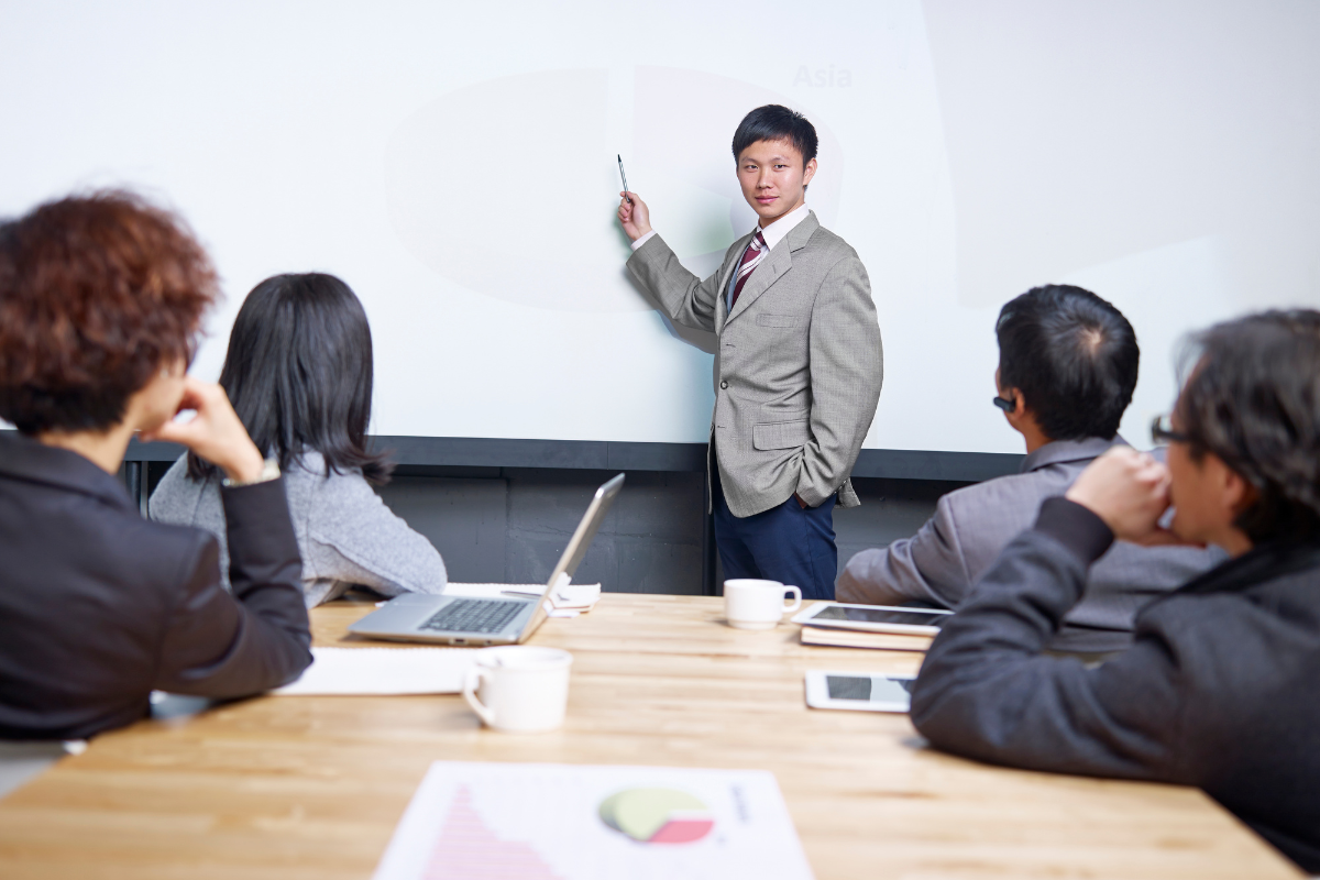 Mẫu câu mở đầu bài thuyết trình Tiếng Anh 2