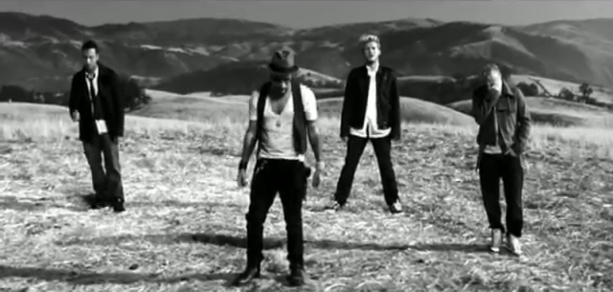 Lời dịch Helpless When She Smiles - Backstreet Boys - ảnh 1