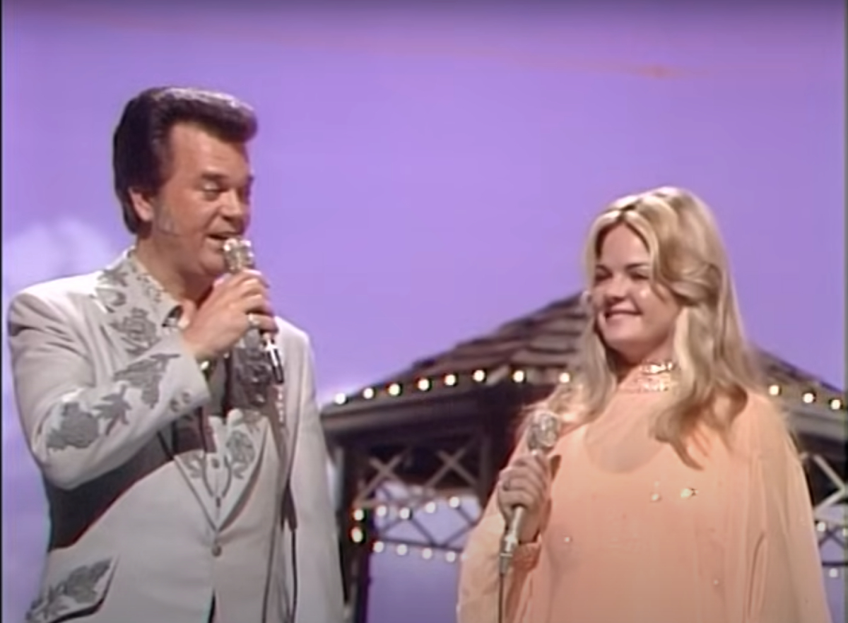 Lời dịch Don't Cry Joni - Conway Twitty & Joni Lee Jenkins - ảnh 1