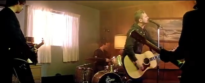Lời dịch Stop and Stare - OneRepublic - ảnh 1