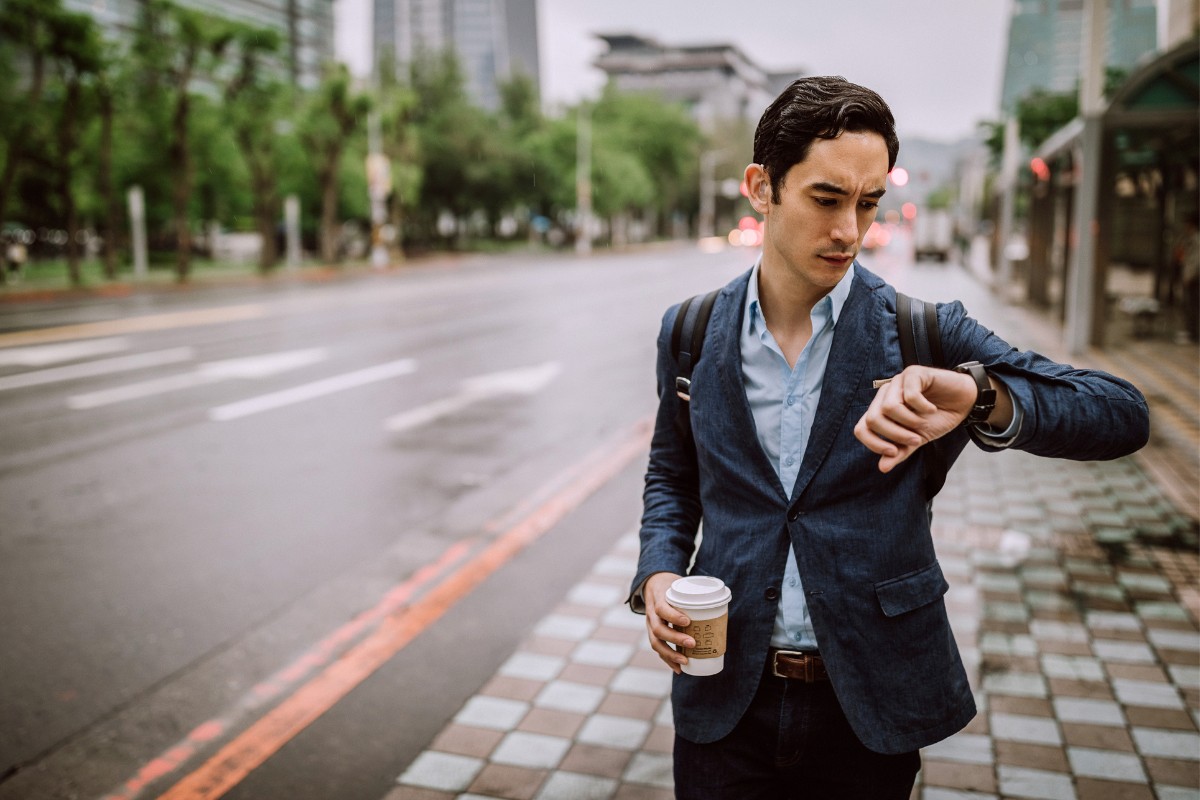 Cách nói xin lỗi bằng Tiếng Anh khi đến muộn