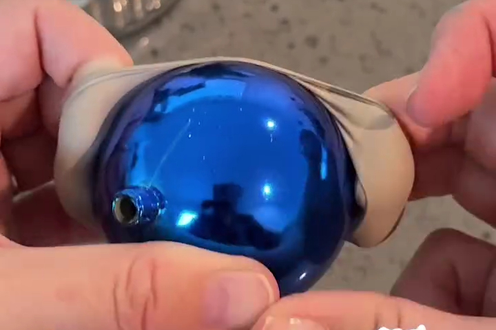 Những Mẹo Tôi Ước Mình Biết Trước Khi Trang Trí Cây Thông Noel