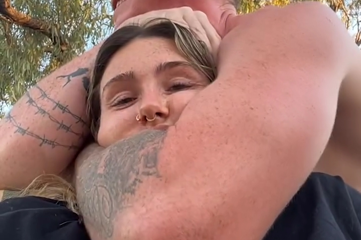 Khi Bạn Có Anh Em Trai...