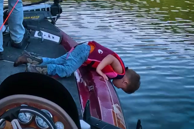 Đây Là Lý Do Bạn Không Nên Dẫn Trẻ Con Đi Câu Cá