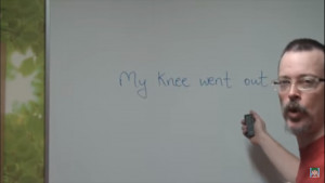 Easy English Expression 4 - My knee went out.- Đầu gối tôi rời ra rồi