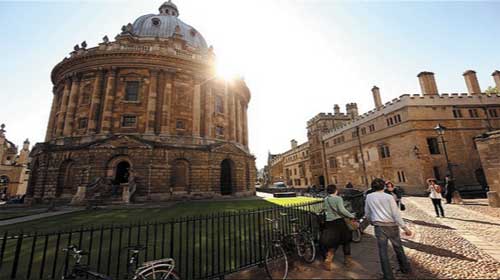 Oxford huy động 90 triệu bảng anh để cứu vãn việc học tập - Oxford asks for £90m to save academic jobs
