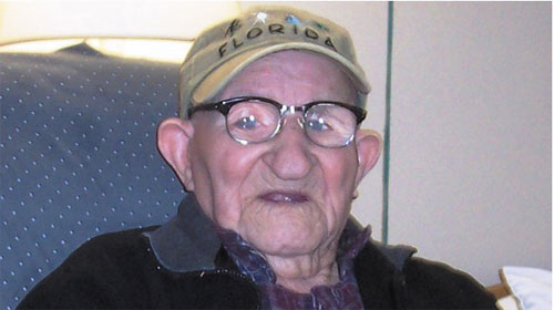 Kỷ lục thế giới Guinness công bố ông Salustiano Sanchez hiện là người cao tuổi nhất - Guinness World Records announces Salustiano Sanchez as new Oldest living man
