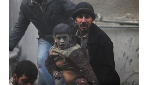 Người đàn ông dũng cảm cứu sống 1 em bé - Brave man saves a baby
