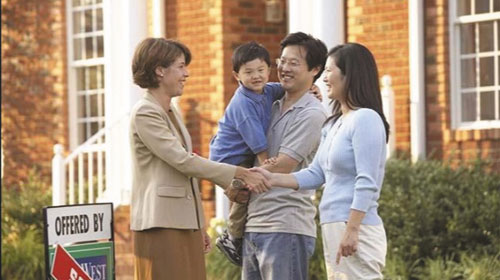 Khách đến chơi nhà – giao tiếp tiếng Anh