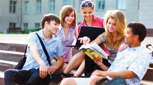 Tiếng Anh yếu là thách thức đối với sinh viên Việt Nam - Poor English skills challenge Vietnamese students
