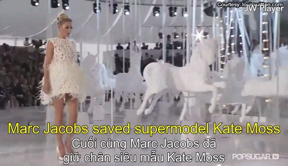 Kate Moss khiến sàn diễn Louis Vuitton sửng sốt